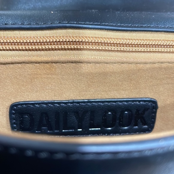 Stitch Fix Daily Look Faux Leather Flap Crossbody Bag Black - Picture 5 of 6